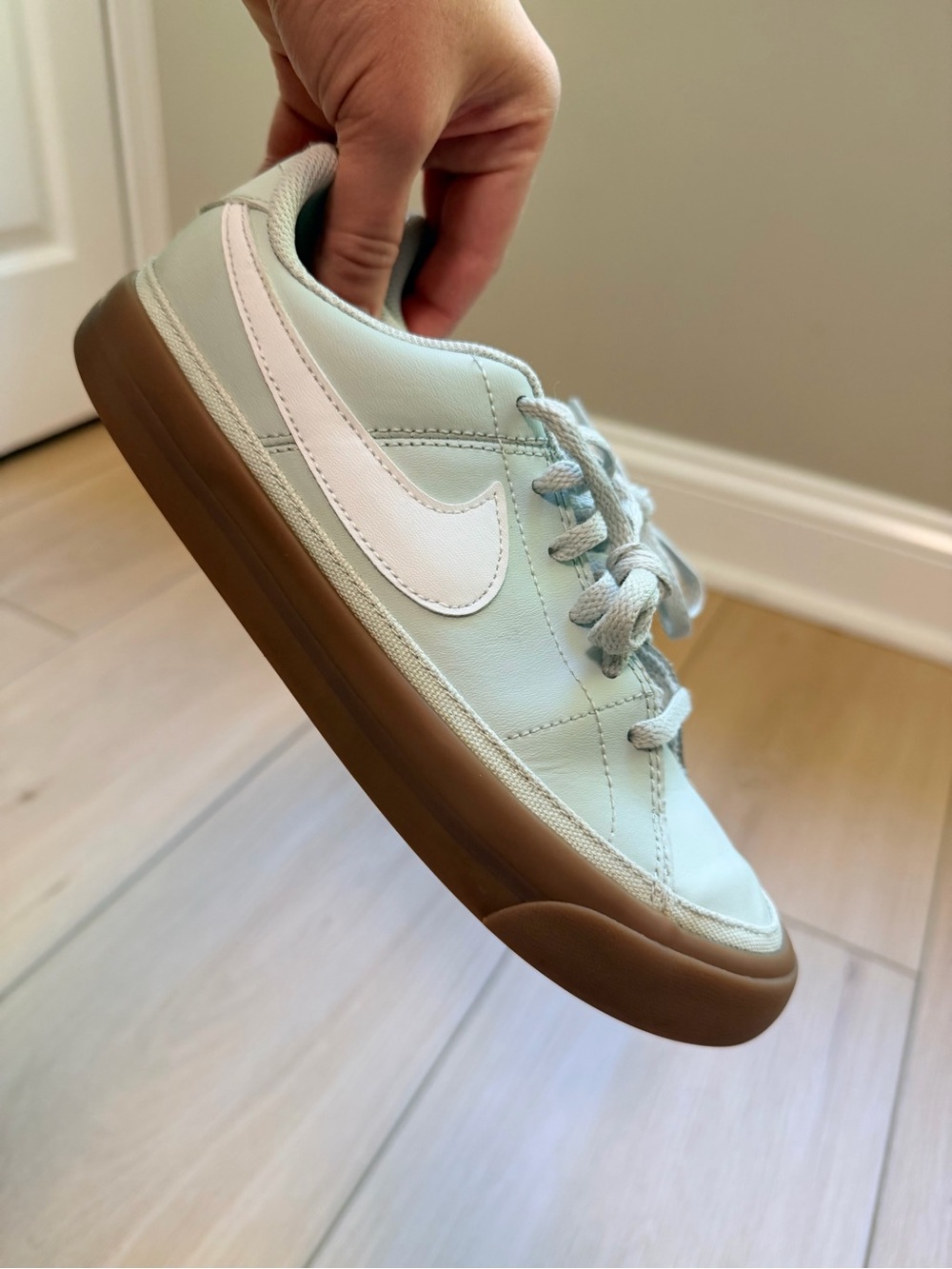 Youth Nike Court Legacy Shoes size 4.5